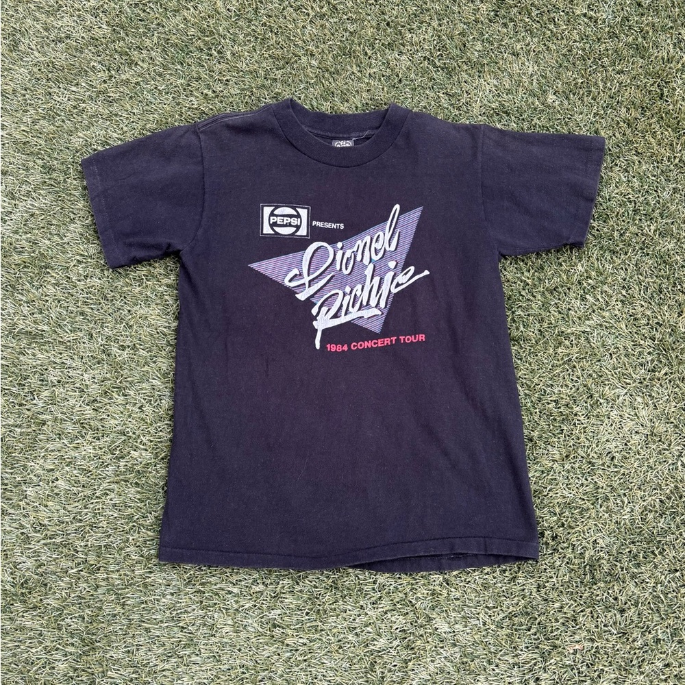 Anvil Black Lionel Richie Concert Tee